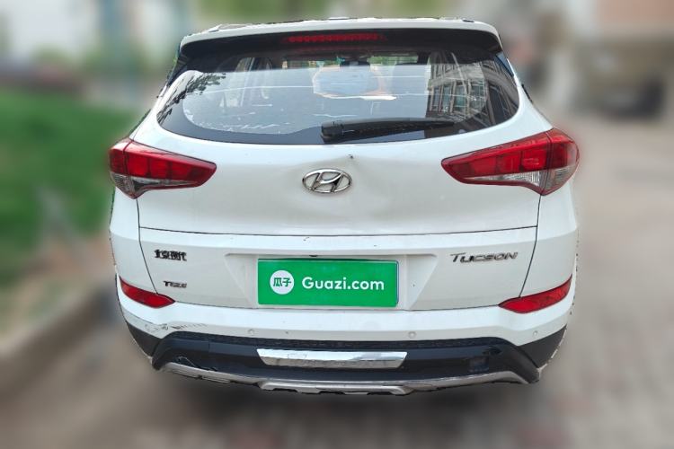 Used Hyundai Tucson 2015 1.6T Dual-Clutch Two-Wheel-Drive Smart Model Rear
