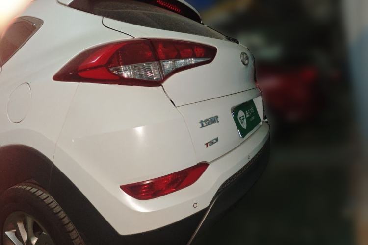 Used Hyundai Tucson 2015 1.6T Dual-Clutch Two-Wheel-Drive Smart Model Rear