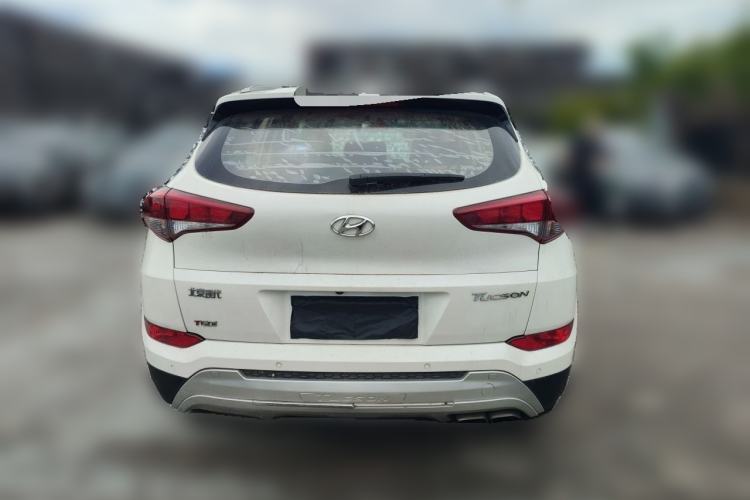 Used Hyundai Tucson 2015 1.6T Dual-Clutch Two-Wheel-Drive Smart Model Rear