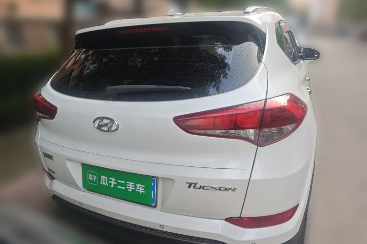Used Hyundai Tucson 2015 1.6T Dual-Clutch Two-Wheel-Drive Smart Model Rear