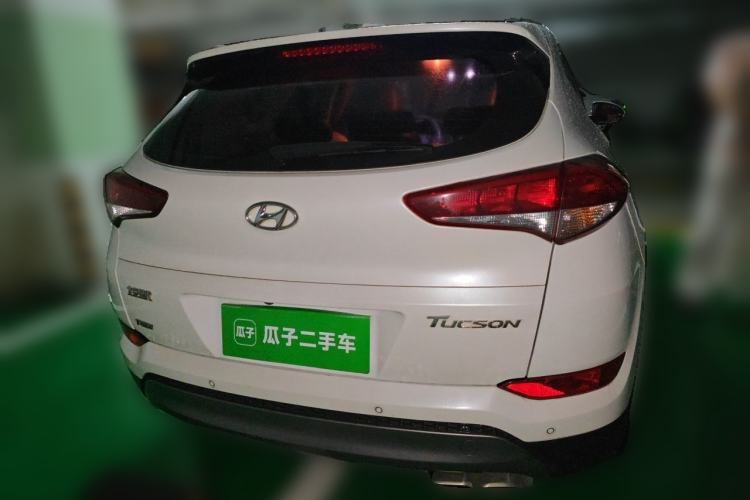 Used Hyundai Tucson 2015 1.6T Dual-Clutch Two-Wheel-Drive Smart Model Rear