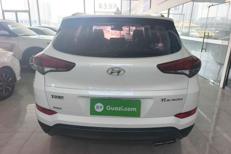 Used Hyundai Tucson 2015 1.6T Dual-Clutch Two-Wheel-Drive Smart Model Rear