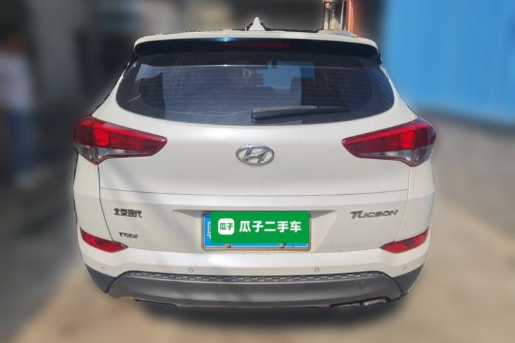 Used Hyundai Tucson 2015 1.6T Dual-Clutch Two-Wheel-Drive Smart Model Rear