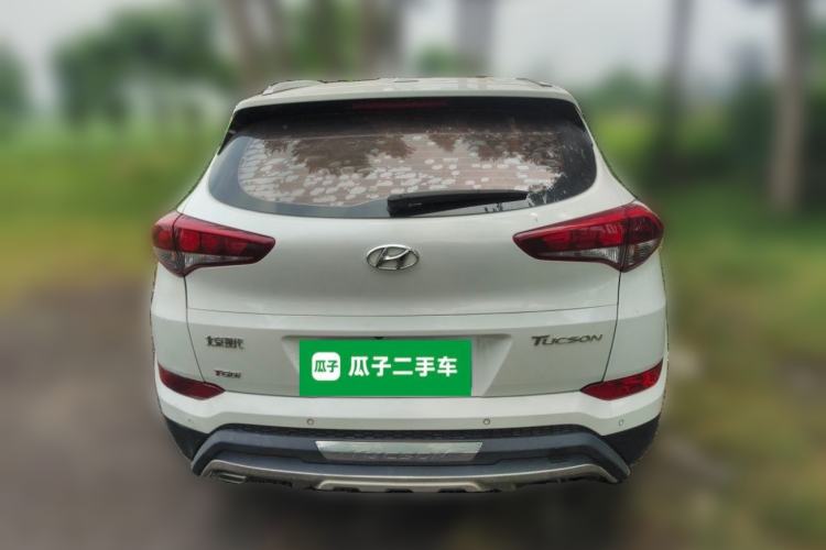 Used Hyundai Tucson 2015 1.6T Dual-Clutch Two-Wheel-Drive Smart Model Rear