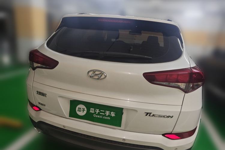 Used Hyundai Tucson 2015 1.6T Dual-Clutch Two-Wheel-Drive Smart Model Rear