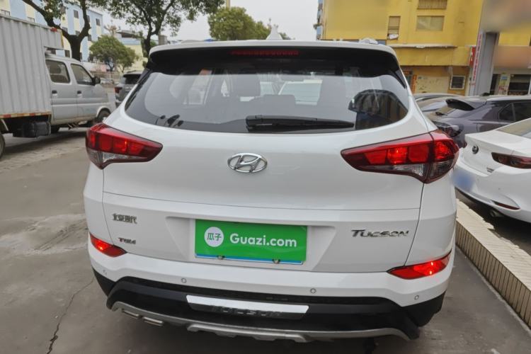 Used Hyundai Tucson 2015 1.6T Dual-Clutch Two-Wheel-Drive Smart Model Rear