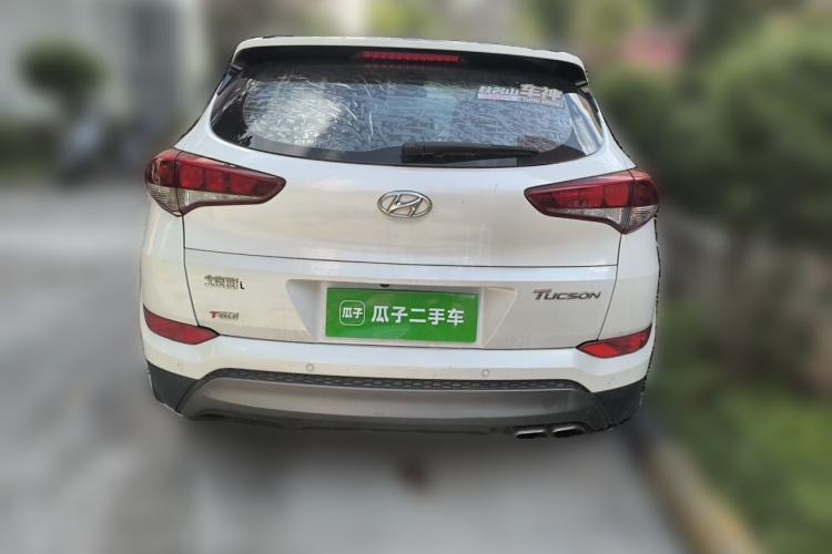 Used Hyundai Tucson 2015 1.6T Dual-Clutch Two-Wheel-Drive Smart Model Rear