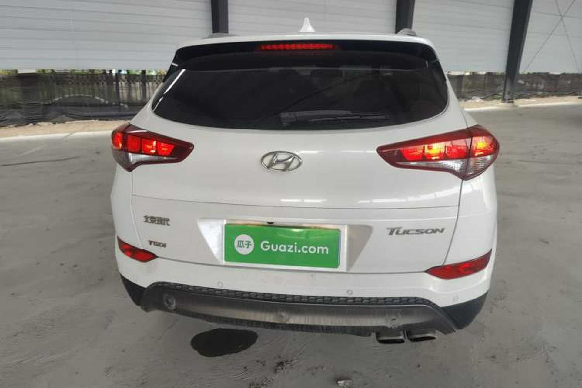Used Hyundai Tucson 2015 1.6T Dual-Clutch Two-Wheel-Drive Smart Model Rear