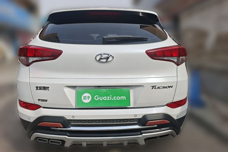 Used Hyundai Tucson 2015 1.6T Dual-Clutch Two-Wheel-Drive Smart Model Rear