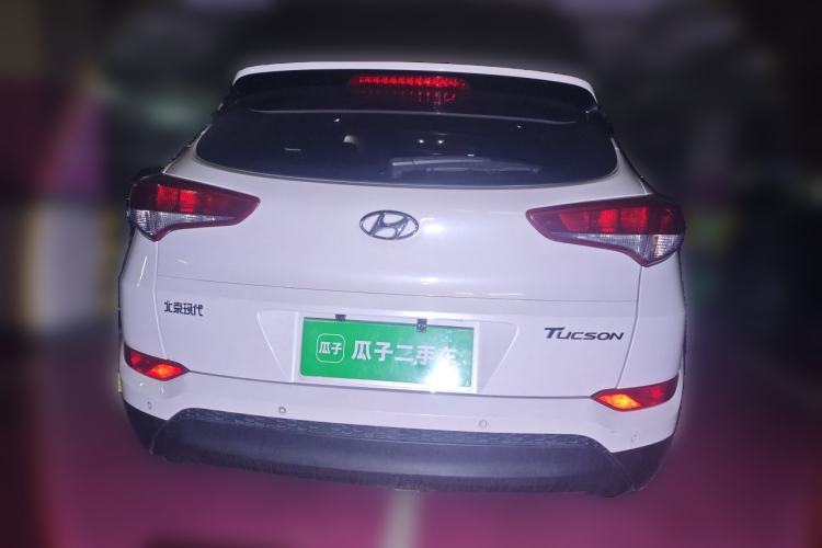 Used Hyundai Tucson 2015 2.0L Automatic Two-Wheel Drive Smart Version Rear