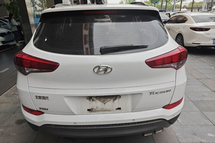 Used Hyundai Tucson 2015 1.6T Dual-Clutch Two-Wheel-Drive Smart Model Rear