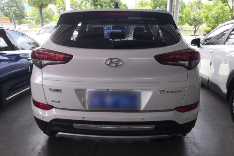 Used Hyundai Tucson 2015 1.6T Dual-Clutch Two-Wheel-Drive Smart Model Rear