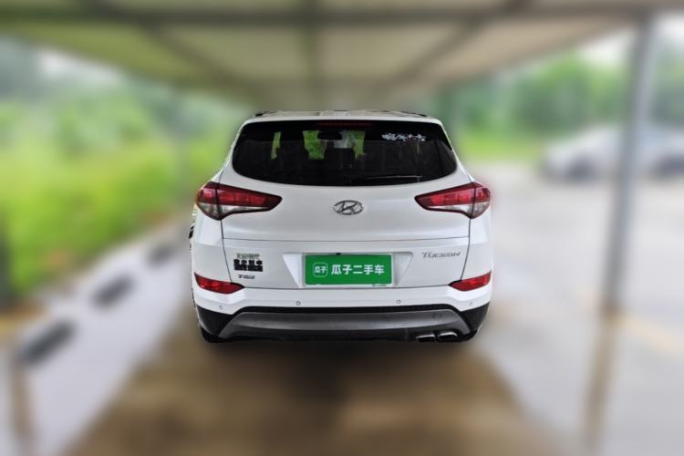 Used Hyundai Tucson 2015 1.6T Dual-Clutch Two-Wheel-Drive Smart Model Rear