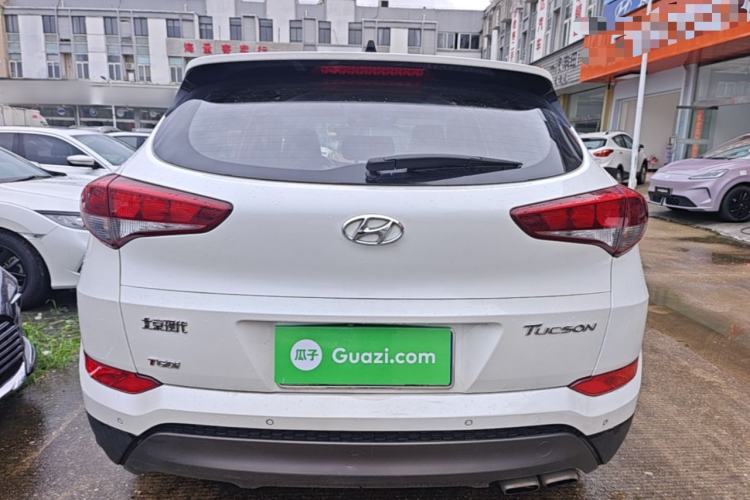 Used Hyundai Tucson 2015 1.6T Dual-Clutch Two-Wheel-Drive Smart Model Rear