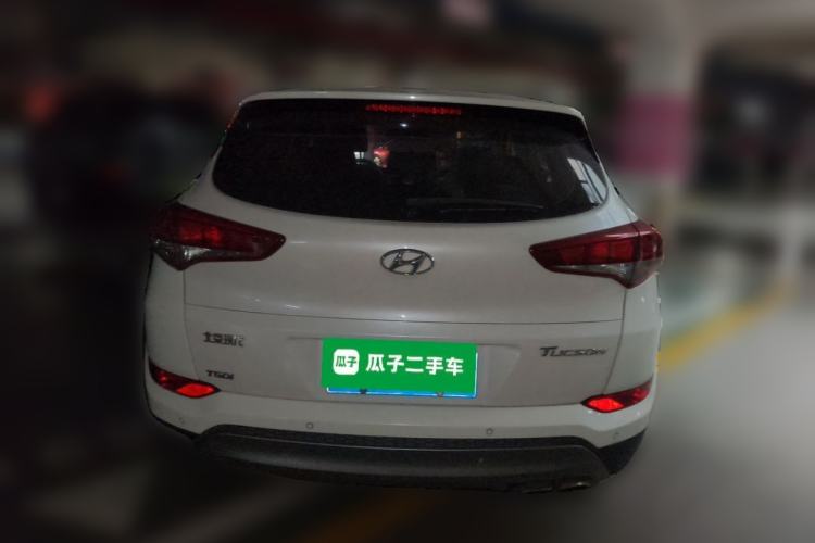 Used Hyundai Tucson 2015 1.6T Dual-Clutch Two-Wheel-Drive Smart Model Rear
