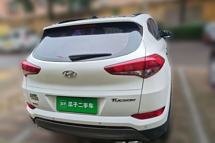Used Hyundai Tucson 2015 1.6T Dual-Clutch Two-Wheel-Drive Smart Model Rear