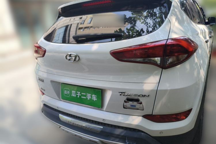 Used Hyundai Tucson 2015 1.6T Dual-Clutch Two-Wheel-Drive Smart Model Rear
