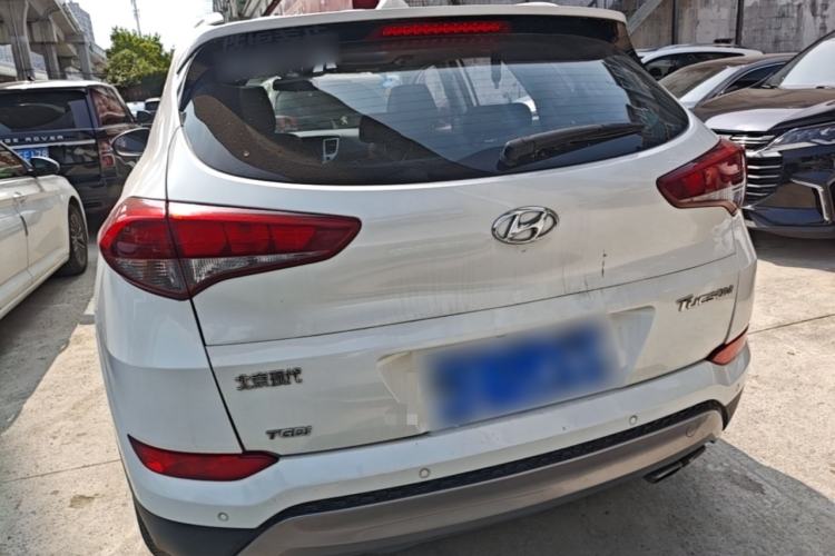 Used Hyundai Tucson 2015 1.6T Dual-Clutch Two-Wheel-Drive Smart Model Rear