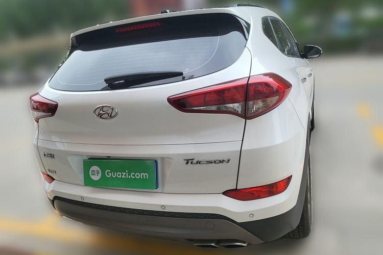 Used Hyundai Tucson 2015 1.6T Dual-Clutch Two-Wheel-Drive Smart Model Rear