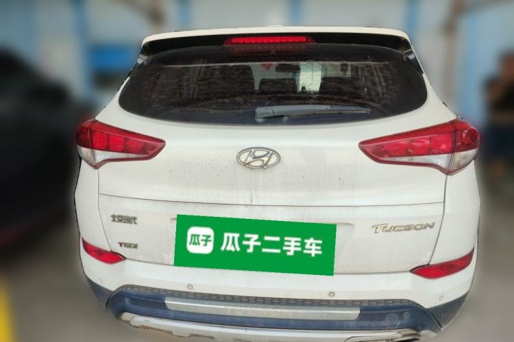 Used Hyundai Tucson 2015 1.6T Dual-Clutch Two-Wheel-Drive Smart Model Rear