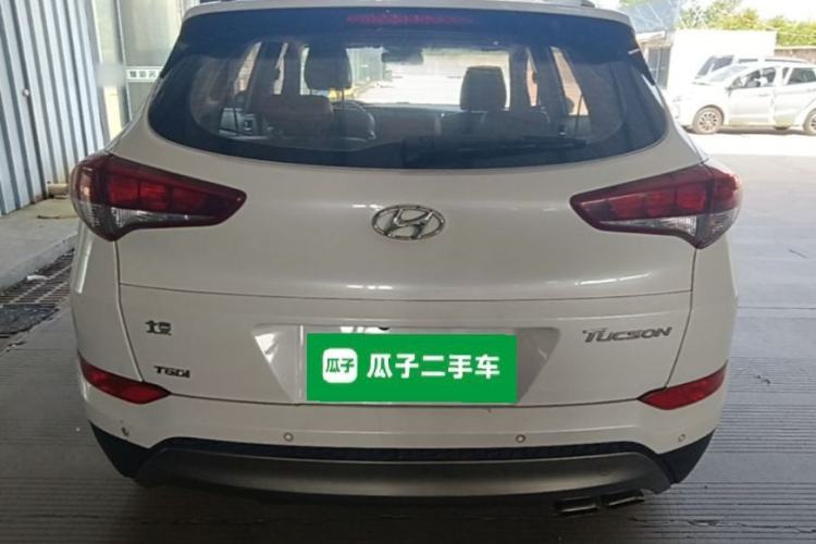 Used Hyundai Tucson 2015 1.6T Dual-Clutch Two-Wheel-Drive Smart Model Rear