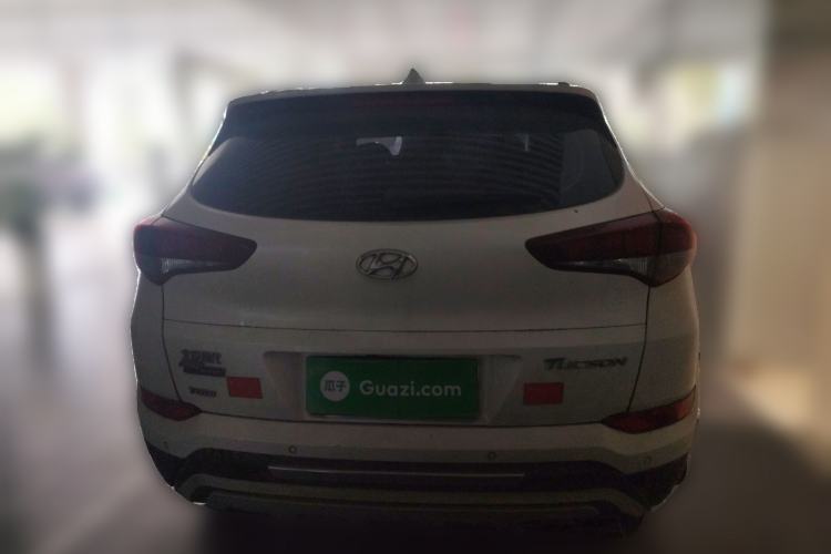 Used Hyundai Tucson 2015 1.6T Dual-Clutch Two-Wheel-Drive Smart Model Rear