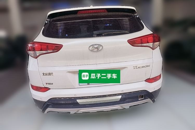 Used Hyundai Tucson 2015 1.6T Dual-Clutch Two-Wheel-Drive Smart Model Rear