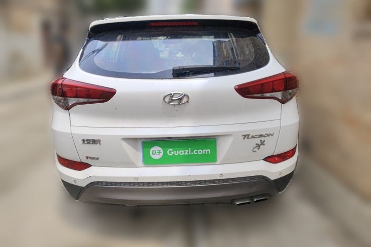Used Hyundai Tucson 2015 1.6T Dual-Clutch Two-Wheel-Drive Smart Model Rear