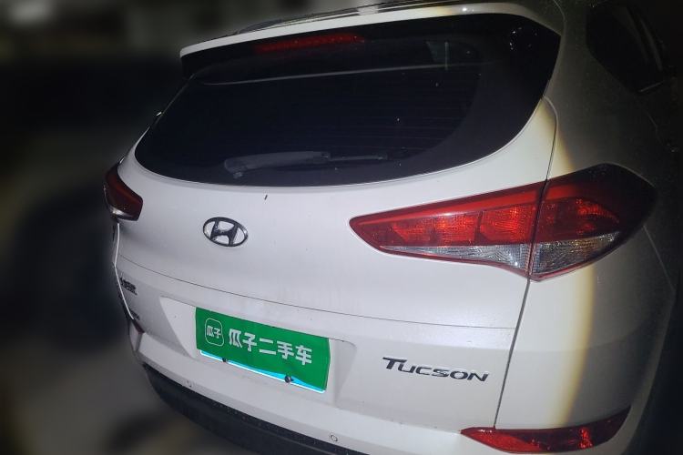 Used Hyundai Tucson 2015 1.6T Dual-Clutch Two-Wheel-Drive Smart Model Rear