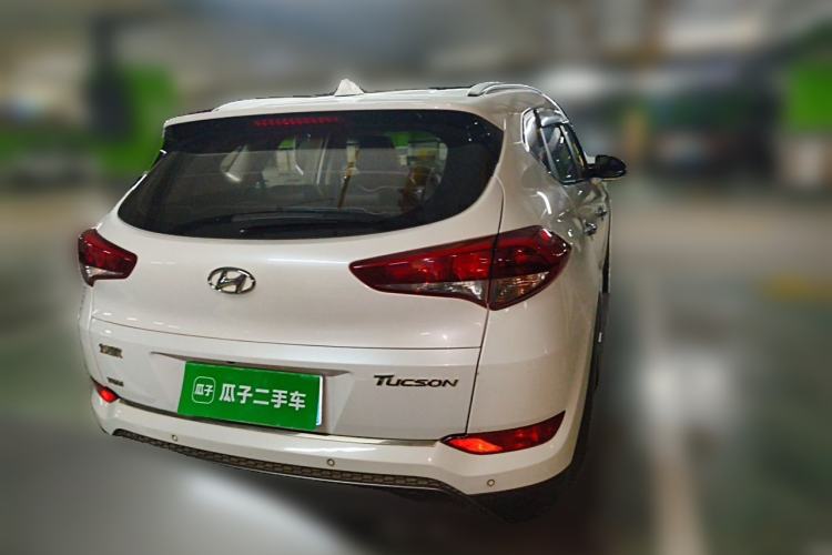 Used Hyundai Tucson 2015 1.6T Dual-Clutch Two-Wheel-Drive Smart Model Rear