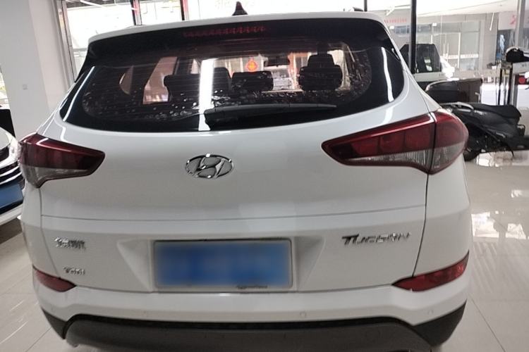 Used Hyundai Tucson 2015 1.6T Dual-Clutch Two-Wheel-Drive Smart Model Rear