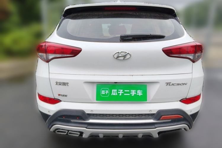 Used Hyundai Tucson 2015 1.6T Dual-Clutch Two-Wheel-Drive Smart Model Rear