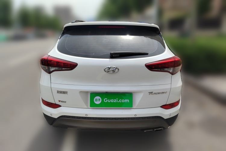 Used Hyundai Tucson 2015 1.6T Dual-Clutch Two-Wheel-Drive Leading Model Rear