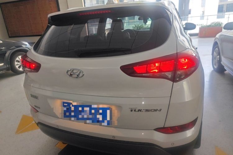 Used Hyundai Tucson 2015 1.6T Dual-Clutch Two-Wheel-Drive Smart Model Rear