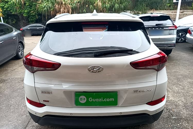 Used Hyundai Tucson 2015 2.0L Automatic Two-Wheel Drive Smart Version Rear