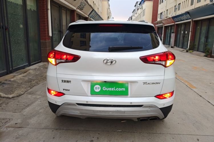 Used Hyundai Tucson 2015 1.6T Dual-Clutch Two-Wheel-Drive Smart Model Rear