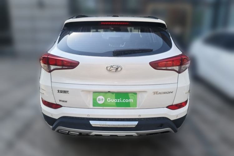 Used Hyundai Tucson 2015 1.6T Dual-Clutch Two-Wheel-Drive Smart Model Rear