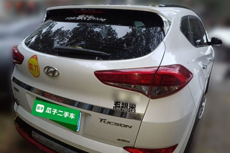 Used Hyundai Tucson 2015 1.6T Dual-Clutch Four-Wheel Drive Flagship Model Rear