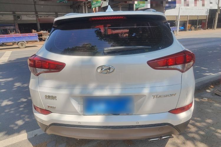 Used Hyundai Tucson 2015 1.6T Dual-Clutch Two-Wheel-Drive Smart Model Rear