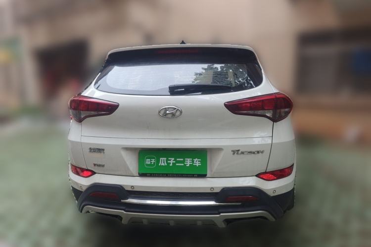 Used Hyundai Tucson 2015 1.6T Dual-Clutch Two-Wheel-Drive Smart Model Rear