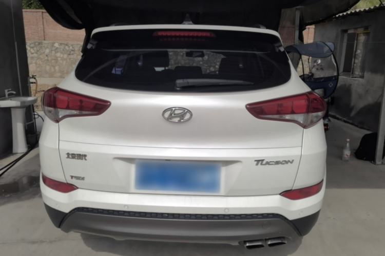 Used Hyundai Tucson 2015 1.6T Dual-Clutch Two-Wheel-Drive Smart Model Rear
