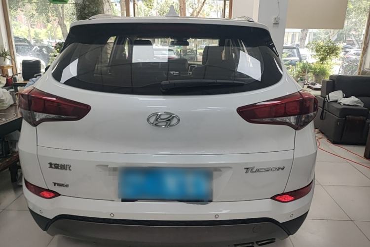 Used Hyundai Tucson 2015 1.6T Dual-Clutch Two-Wheel-Drive Smart Model Rear
