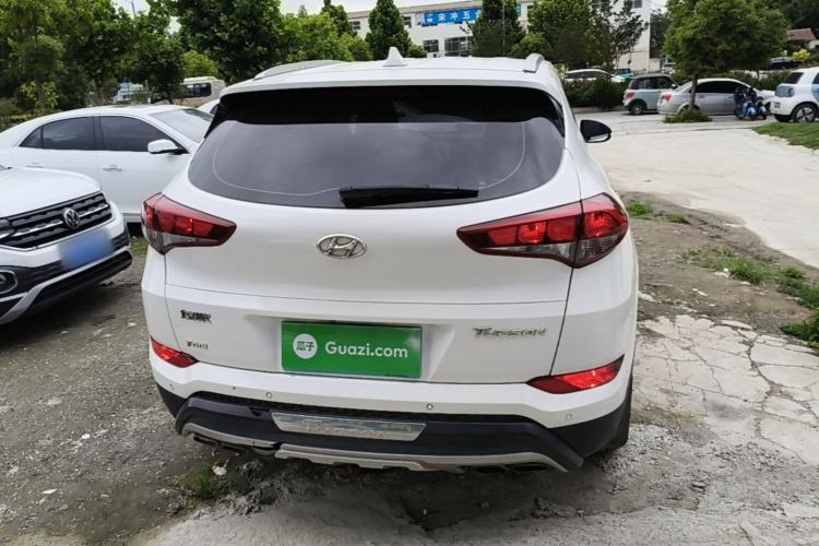 Used Hyundai Tucson 2015 1.6T Dual-Clutch Two-Wheel-Drive Smart Model Rear