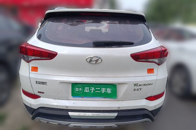 Used Hyundai Tucson 2015 2.0L Automatic Two-Wheel Drive Smart Version Rear