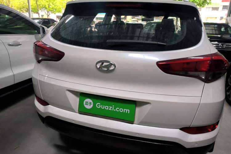 Used Hyundai Tucson 2015 1.6T Dual-Clutch Two-Wheel-Drive Smart Model Rear