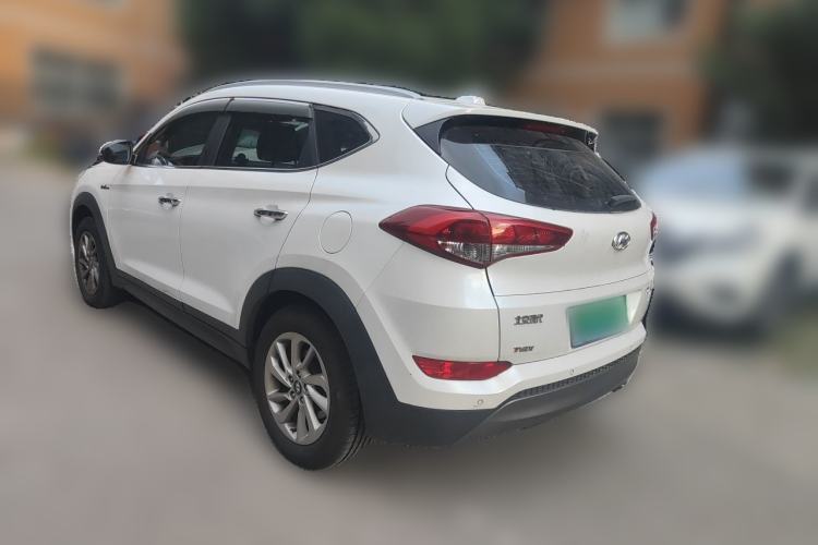 Used Hyundai Tucson 2015 1.6T Dual-Clutch Two-Wheel-Drive Smart Model Rear Left 45 Deg