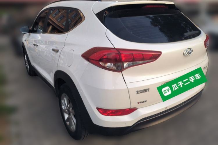 Used Hyundai Tucson 2015 1.6T Dual-Clutch Two-Wheel-Drive Smart Model Rear Left 45 Deg