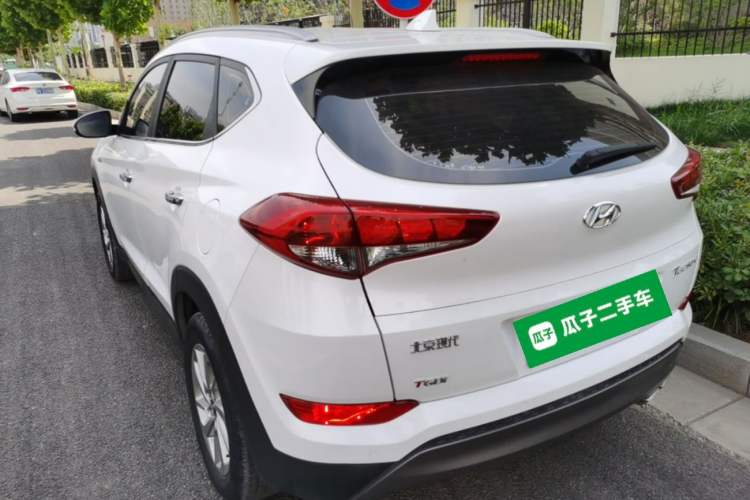Used Hyundai Tucson 2015 1.6T Dual-Clutch Two-Wheel-Drive Smart Model Rear Left 45 Deg