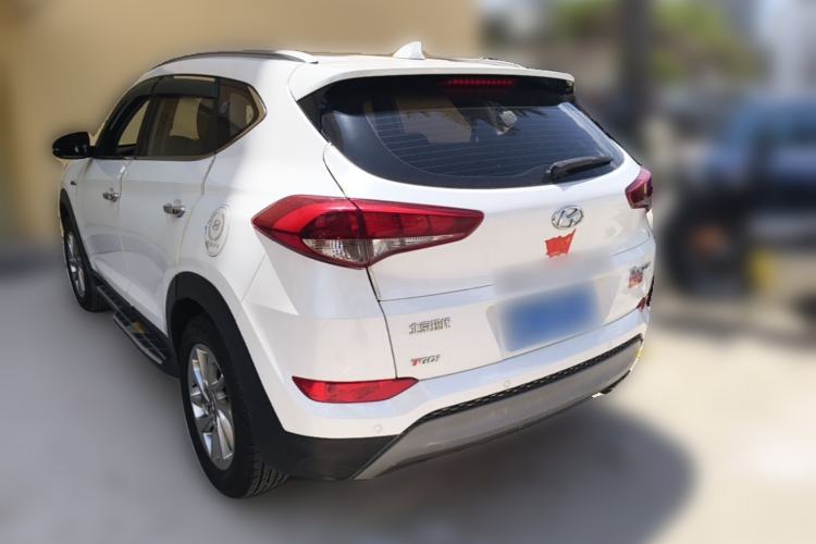 Used Hyundai Tucson 2015 1.6T Dual-Clutch Two-Wheel-Drive Smart Model Rear Left 45 Deg