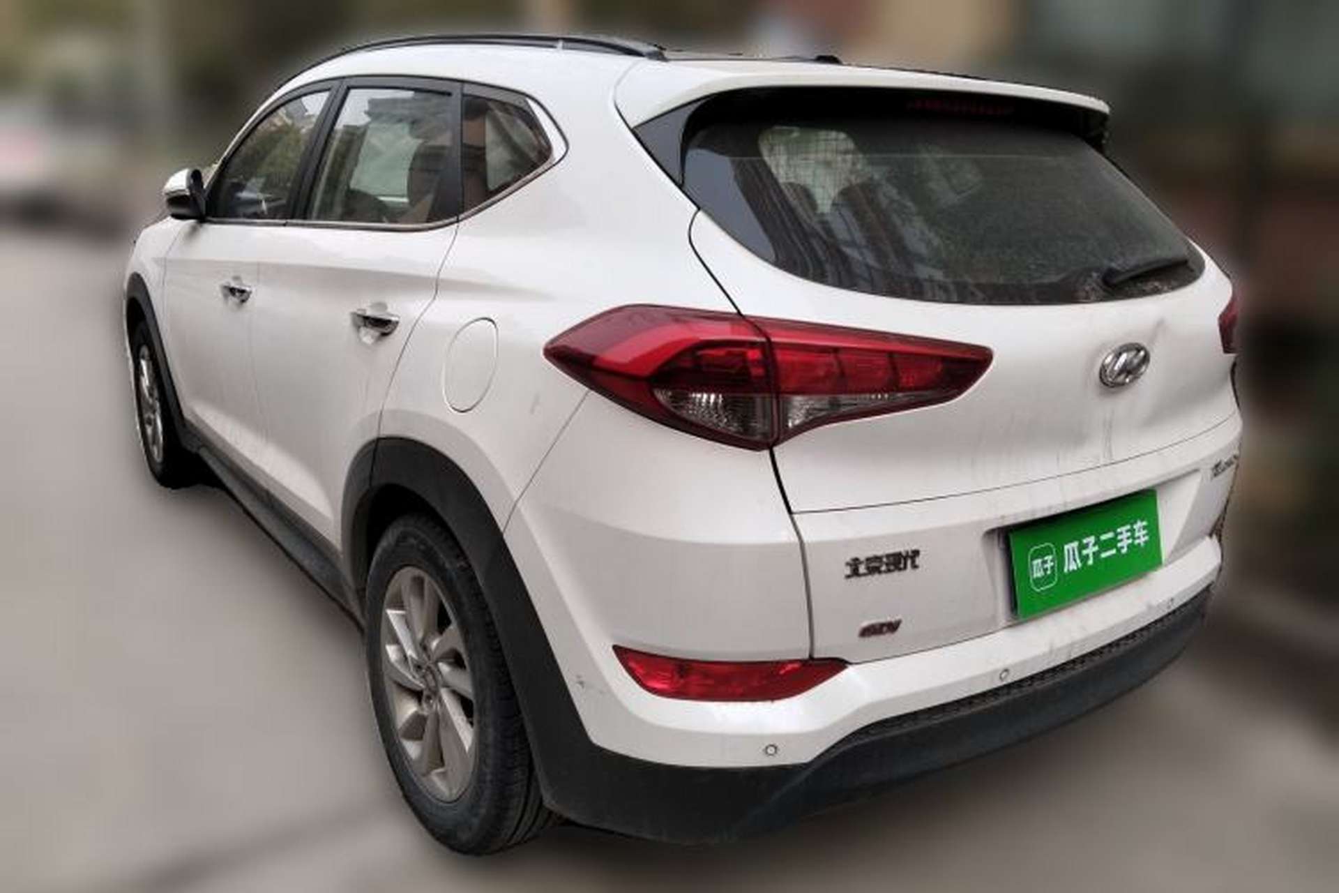 Used Hyundai Tucson 2015 2.0L Automatic Two-Wheel Drive Smart Version Rear Left 45 Deg